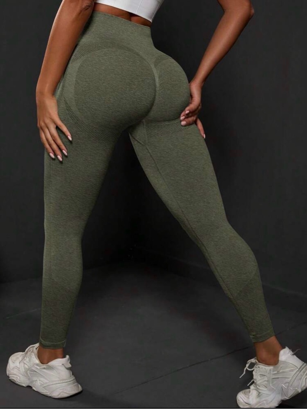 High-Waist Contour Leggings in Olive